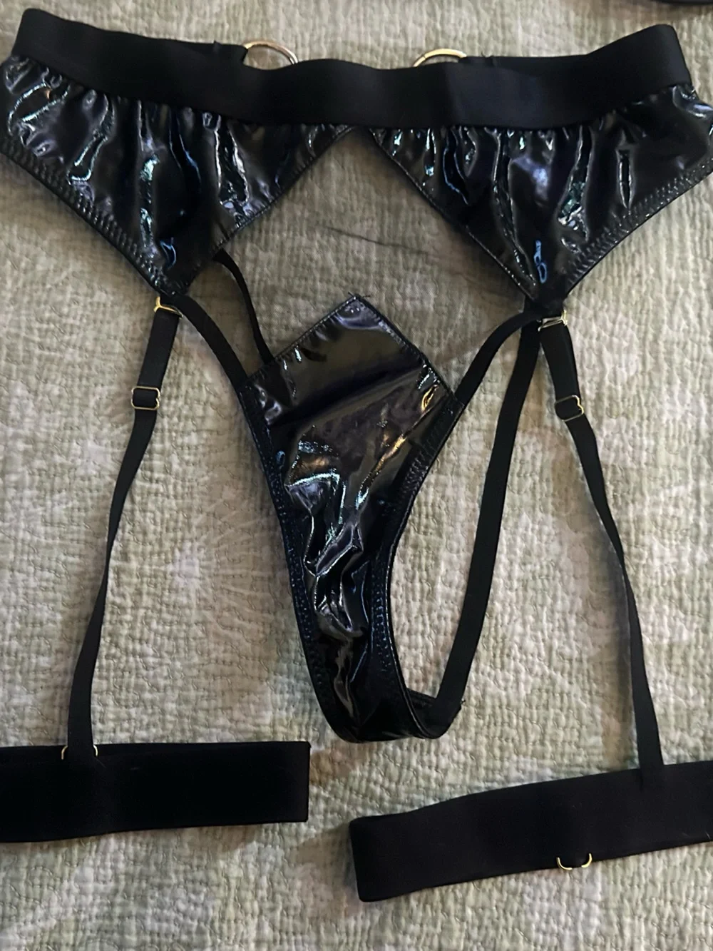 LA CHERI Paris Black and Gold bra with matching panty and garter Sz Med - Picture 3 of 10